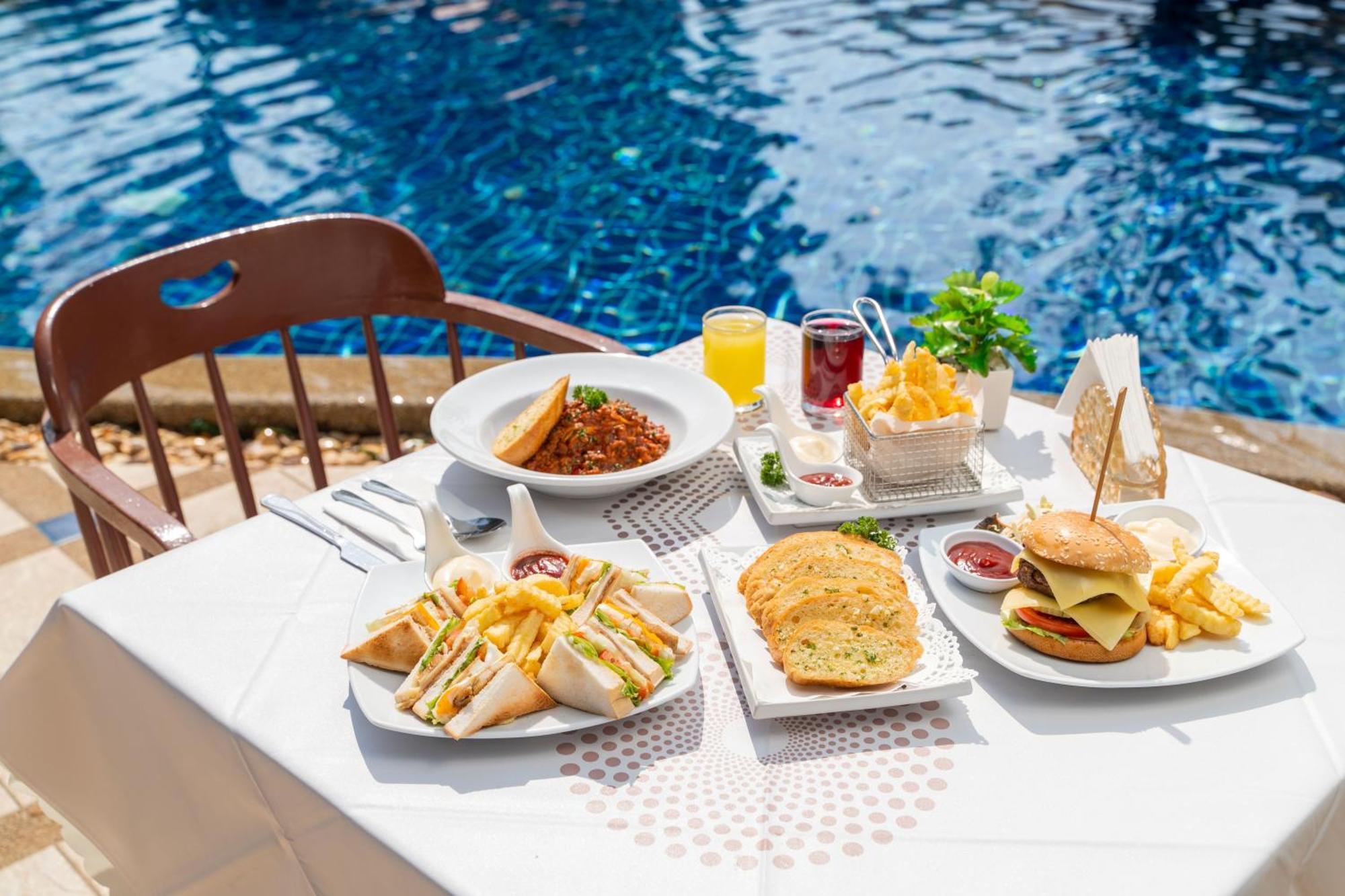 Phuket Leelavadee Hua Ting Resort Patong Buitenkant foto