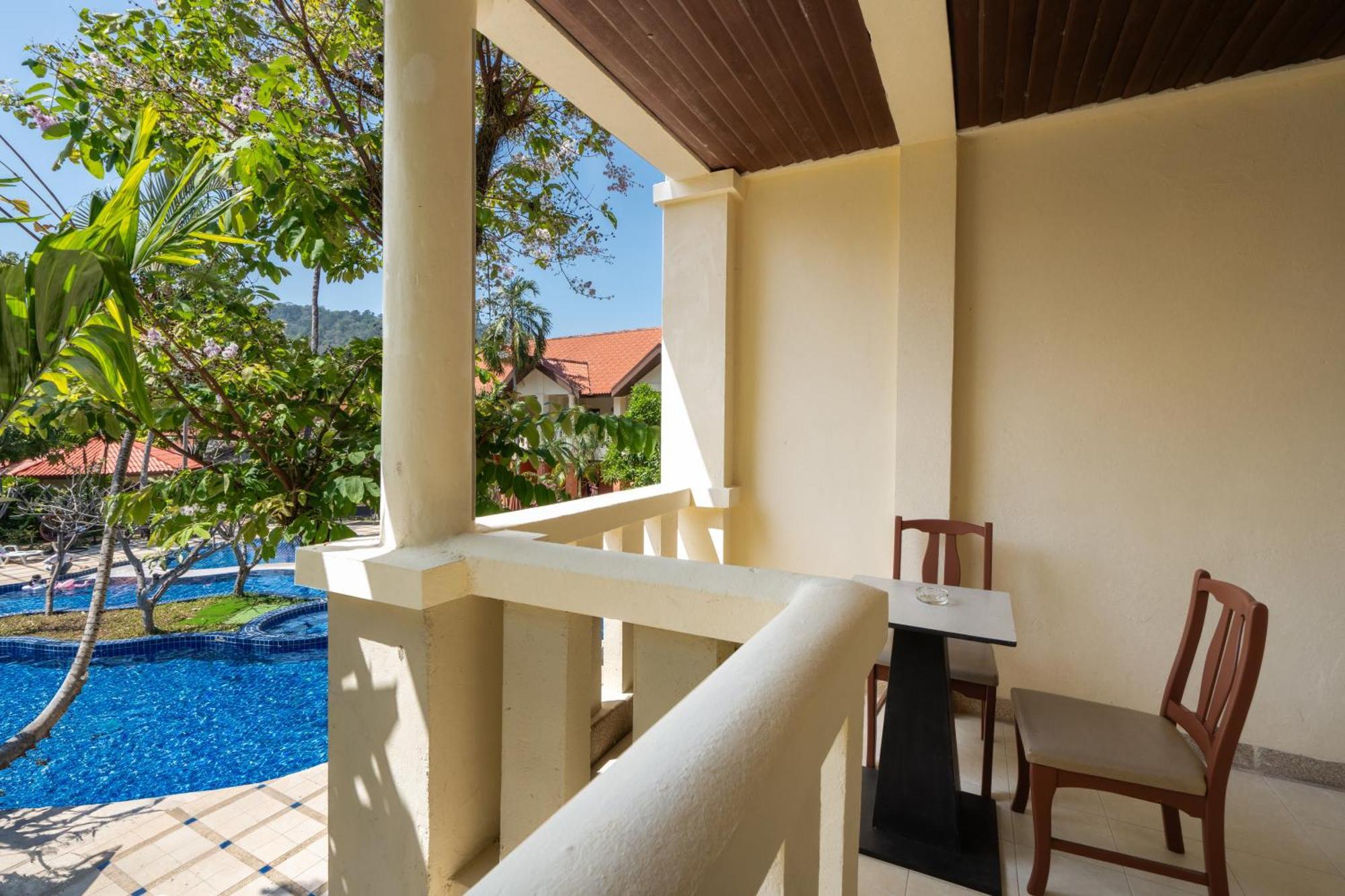 Phuket Leelavadee Hua Ting Resort Patong Buitenkant foto