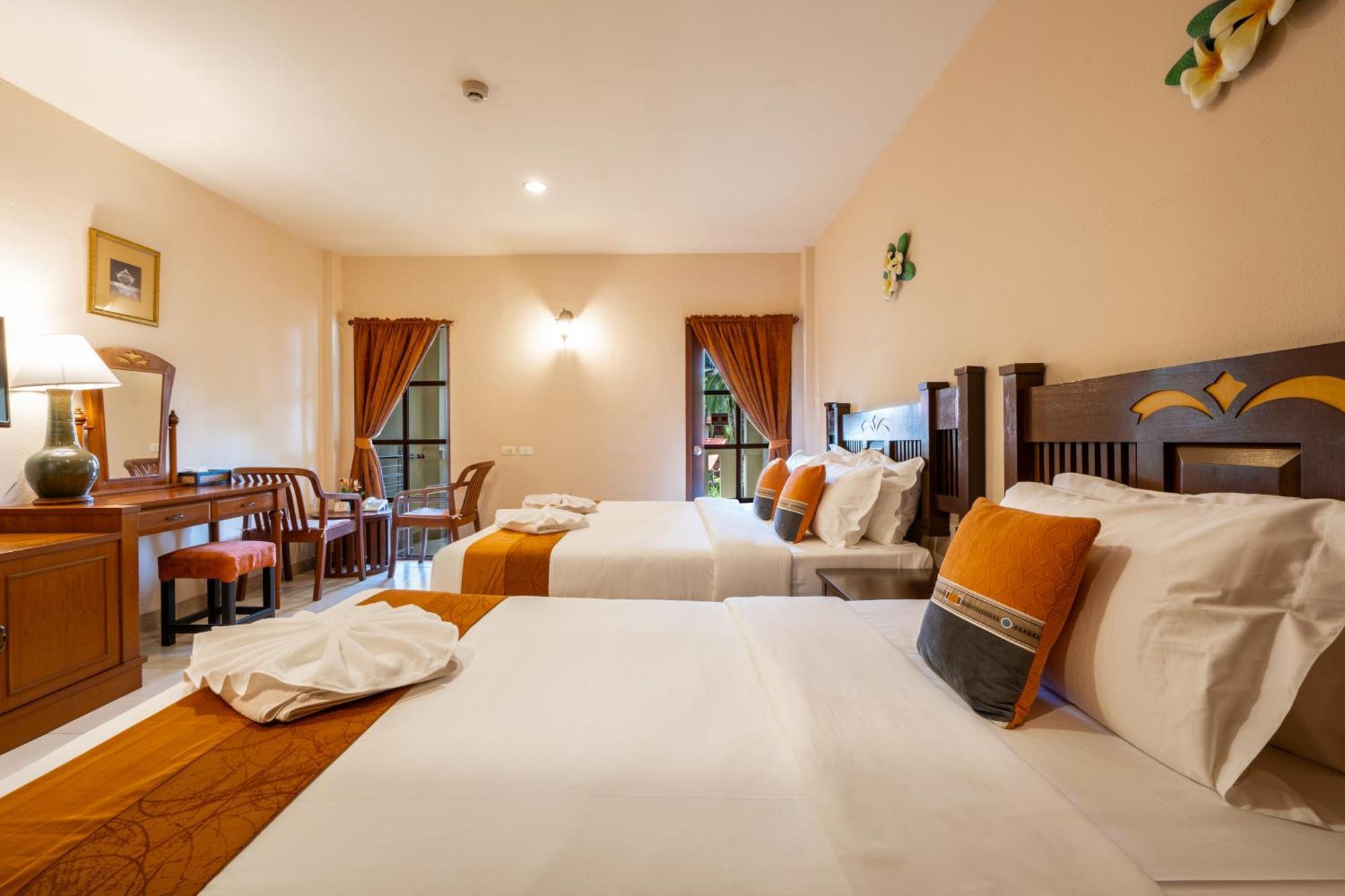 Phuket Leelavadee Hua Ting Resort Patong Buitenkant foto