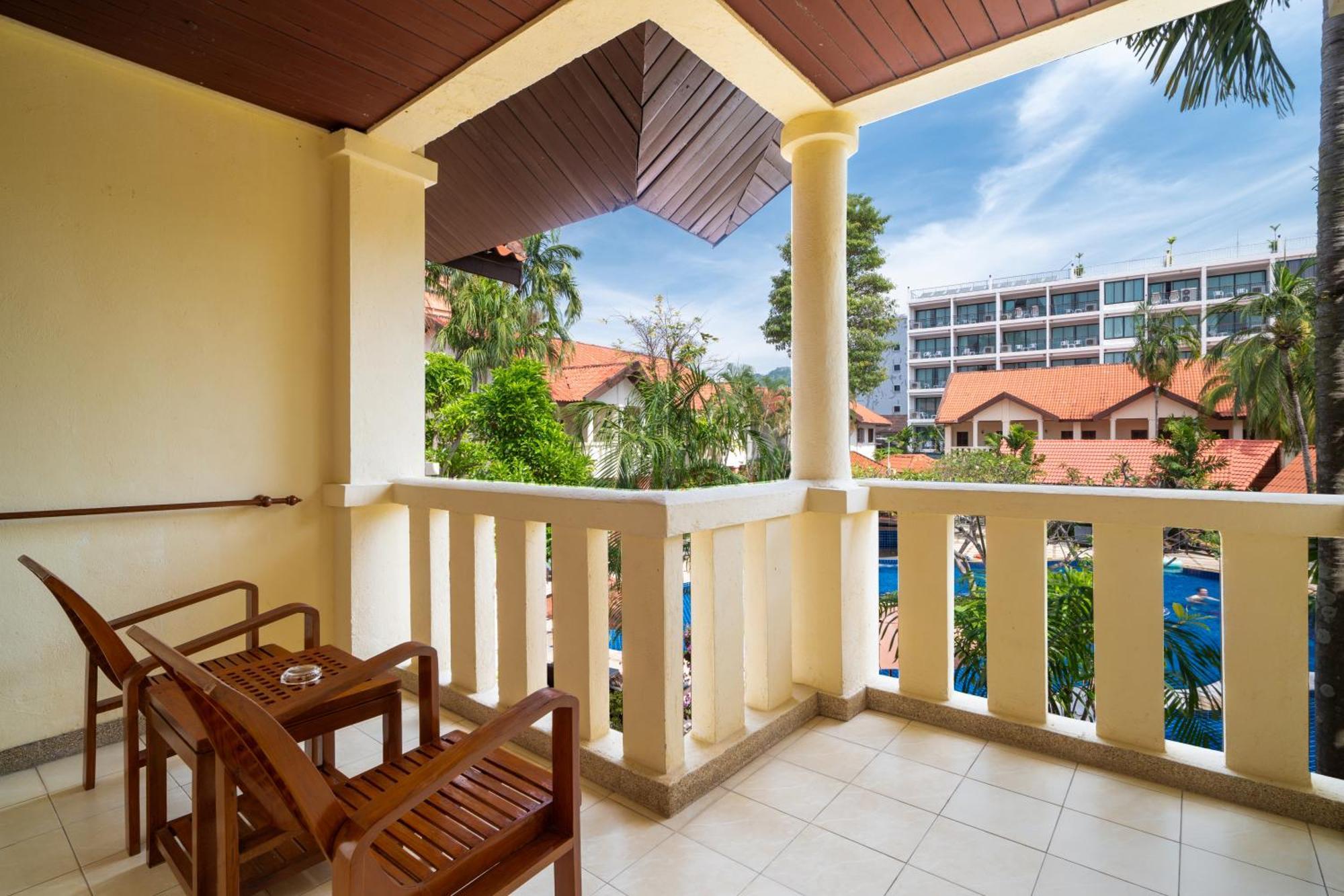 Phuket Leelavadee Hua Ting Resort Patong Buitenkant foto