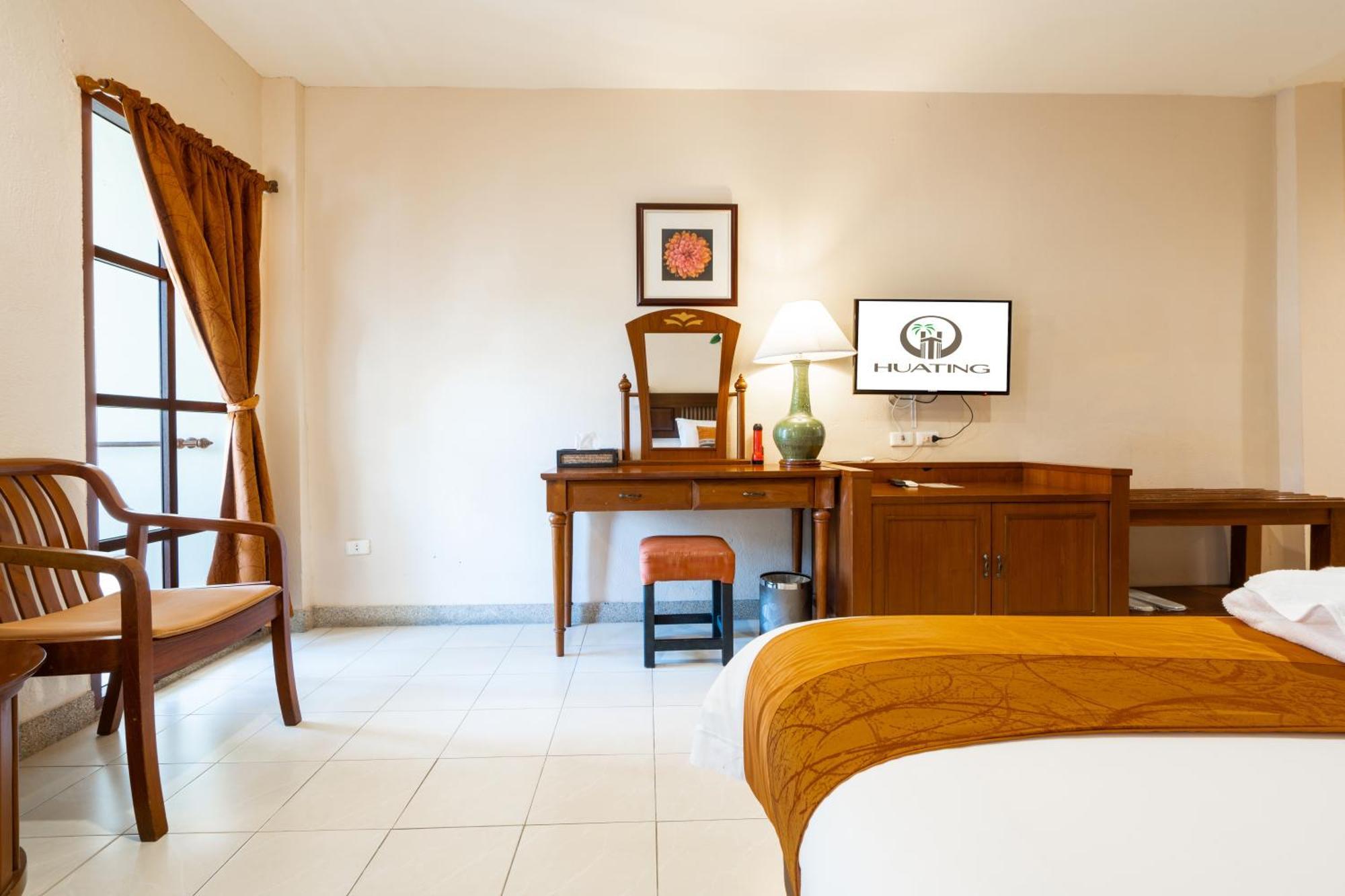 Phuket Leelavadee Hua Ting Resort Patong Buitenkant foto