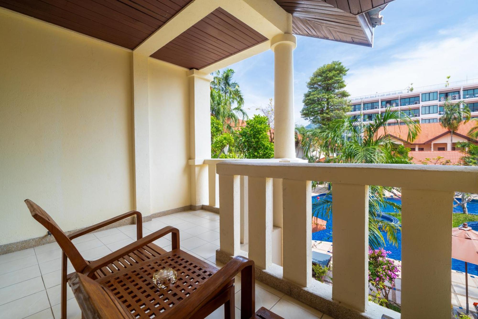 Phuket Leelavadee Hua Ting Resort Patong Buitenkant foto