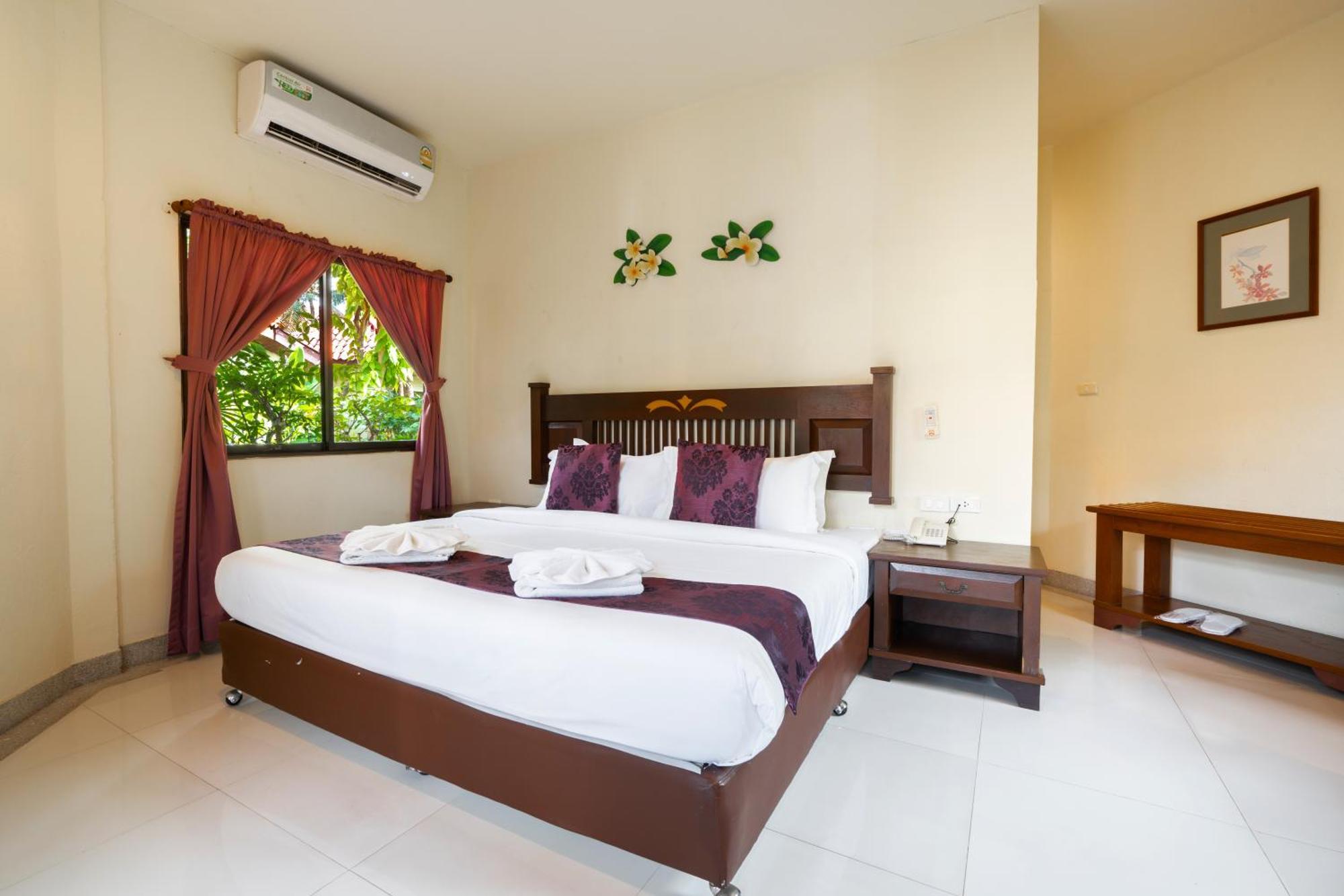 Phuket Leelavadee Hua Ting Resort Patong Buitenkant foto