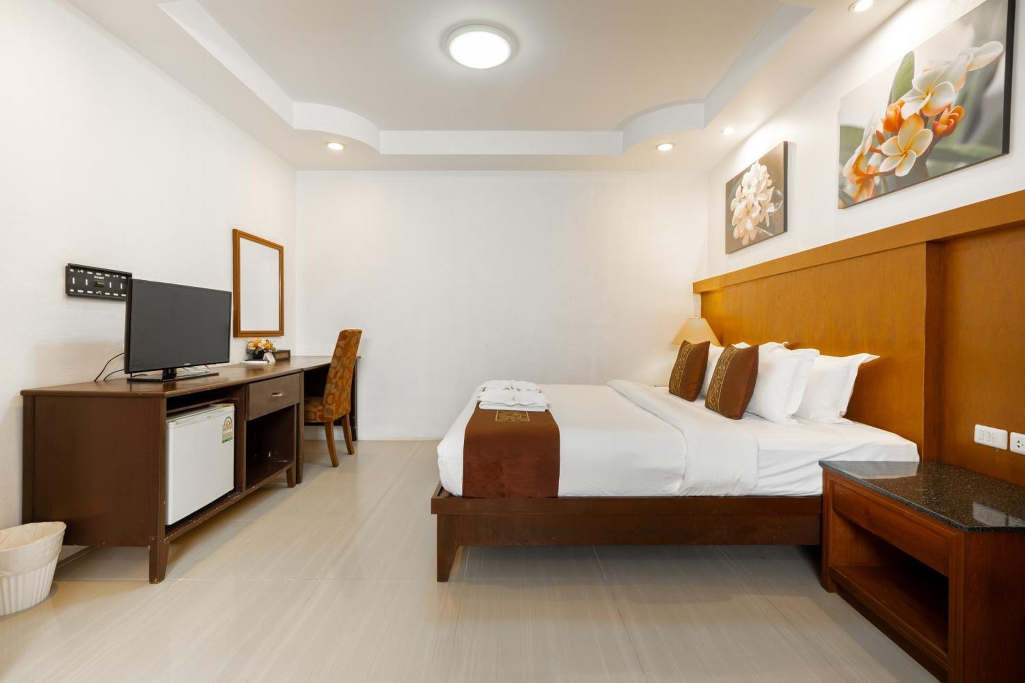 Phuket Leelavadee Hua Ting Resort Patong Buitenkant foto