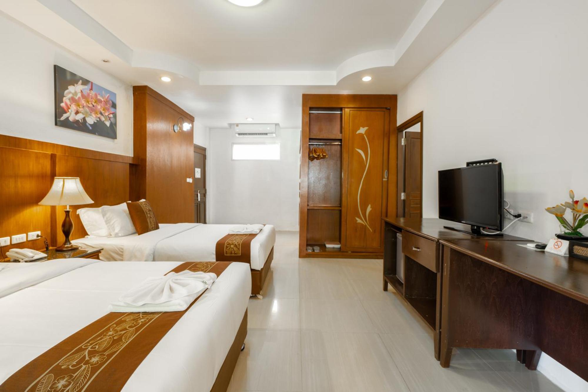 Phuket Leelavadee Hua Ting Resort Patong Buitenkant foto